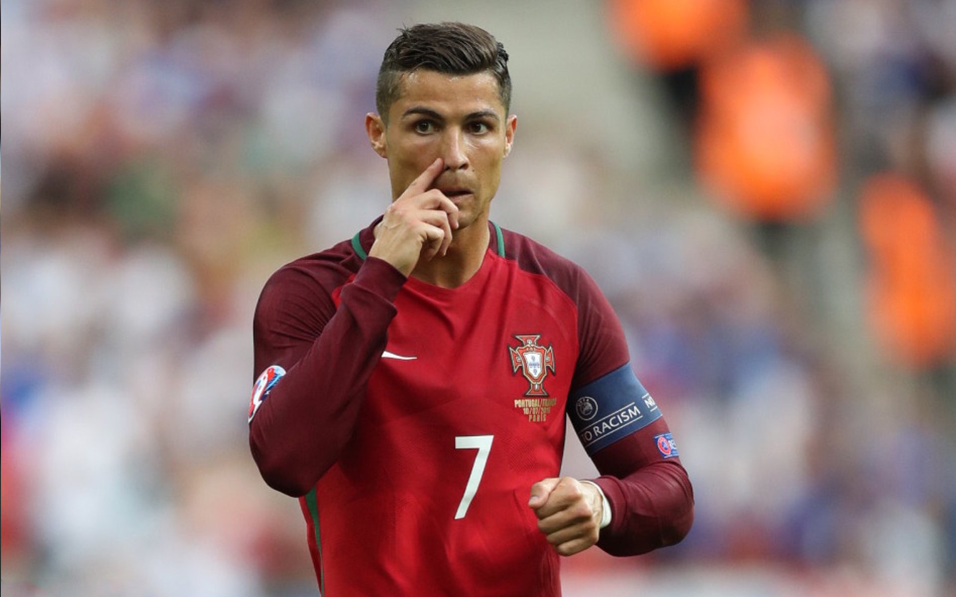 德罗巴迎来十五赛季出色发挥，西班牙队观众热烈欢呼！气势如虹延续